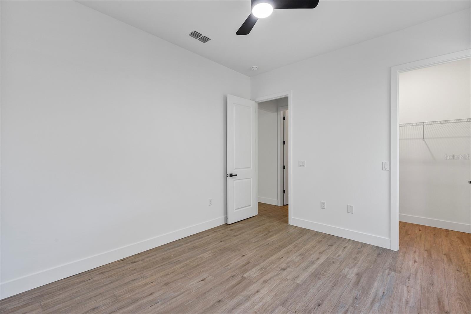 Image 37 of 62 For 493 Sycamore Street