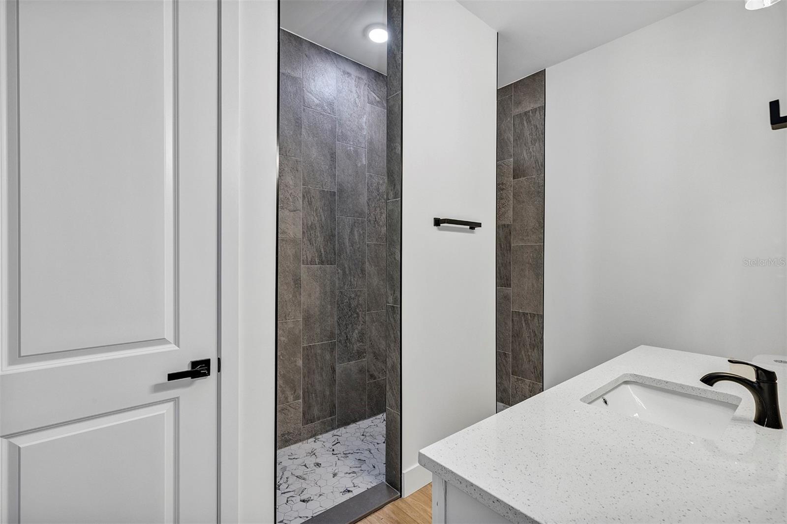 Image 38 of 62 For 493 Sycamore Street