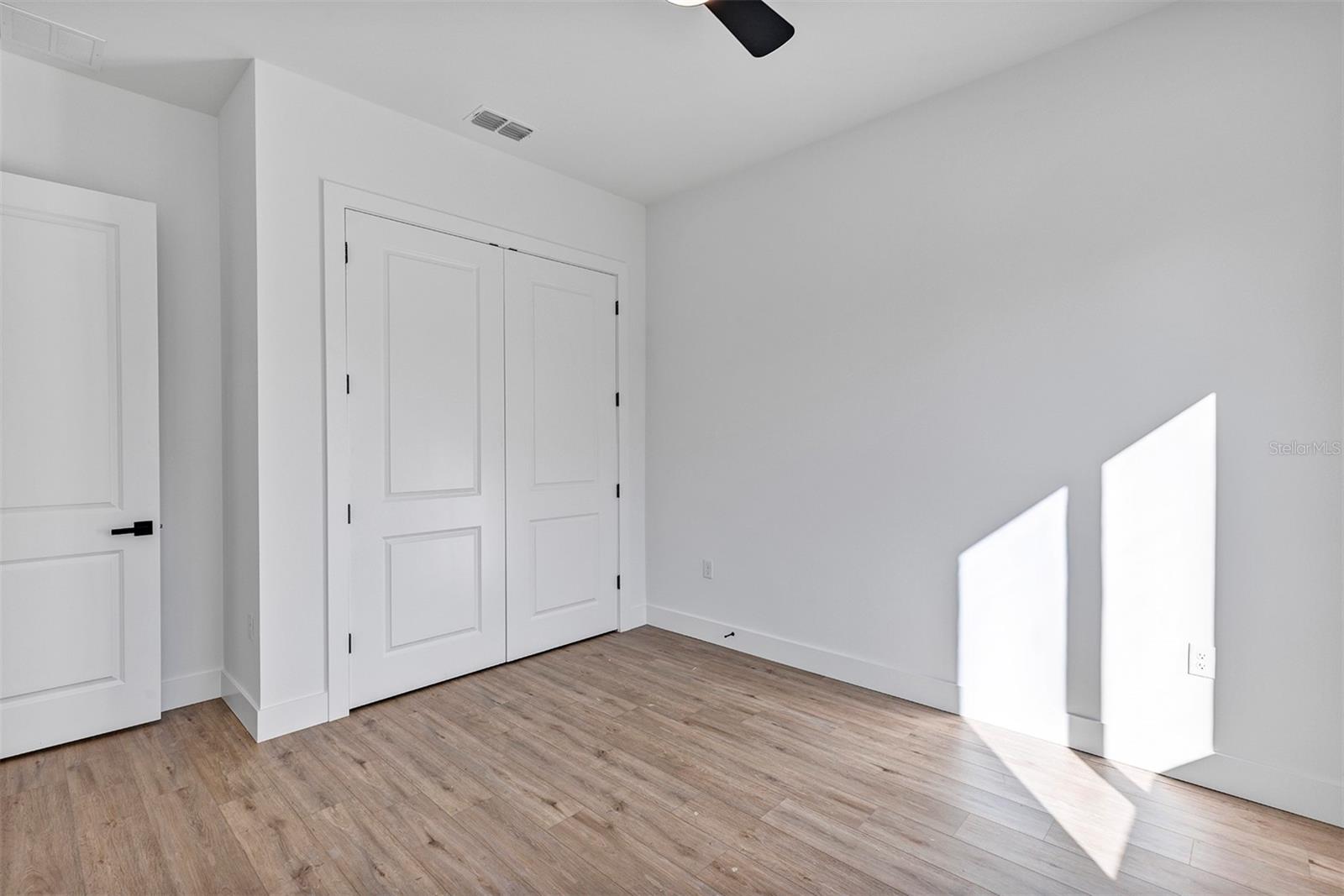 Image 42 of 62 For 493 Sycamore Street