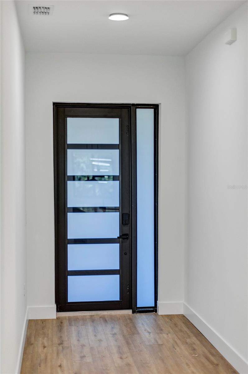 Image 57 of 62 For 493 Sycamore Street