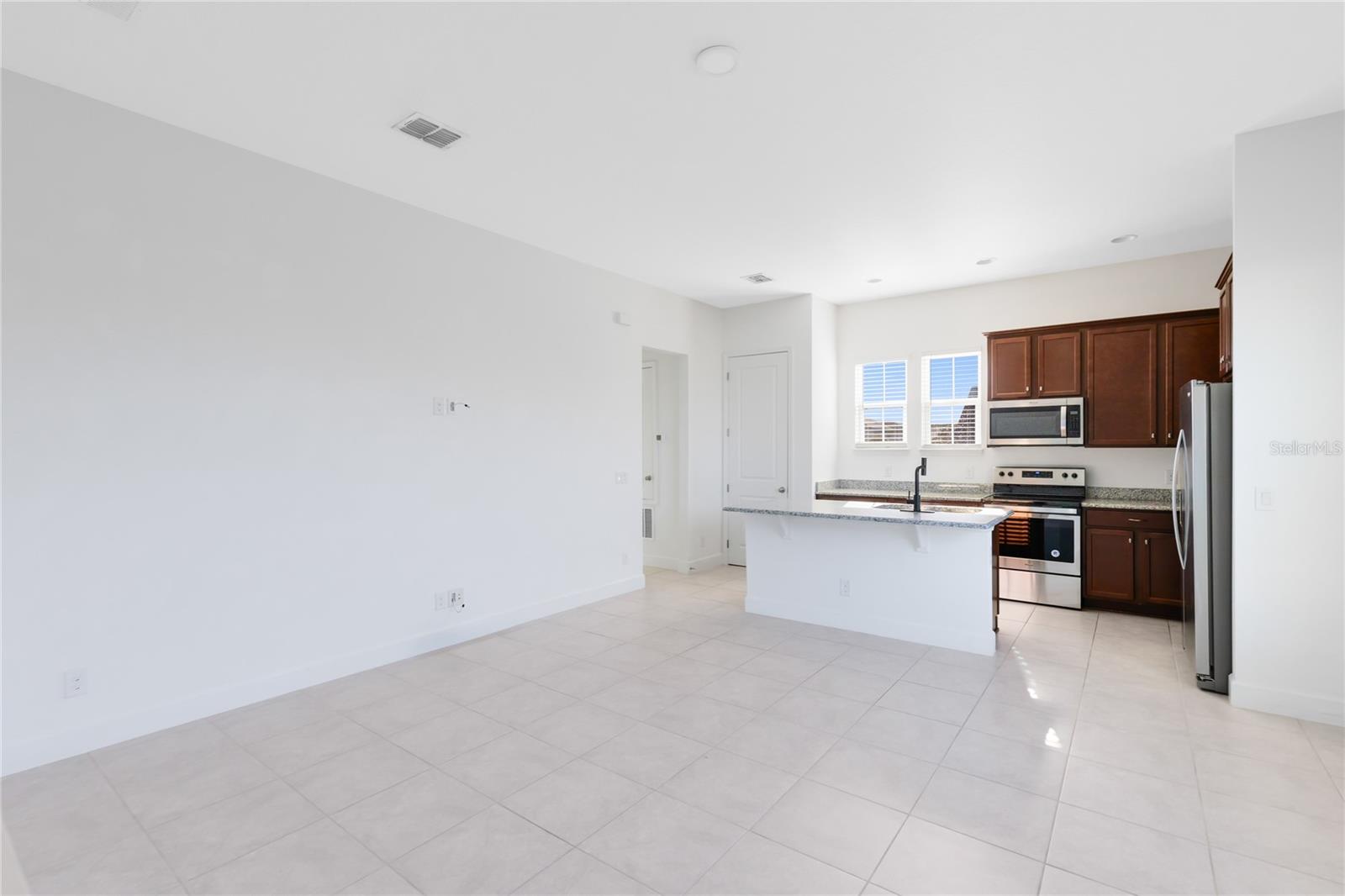 Image 6 of 19 For 8966 Lower Carrel Circle