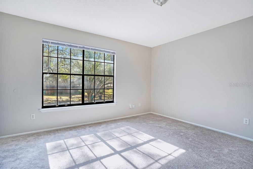 Image 25 of 38 For 4592 Lighthouse Circle 77