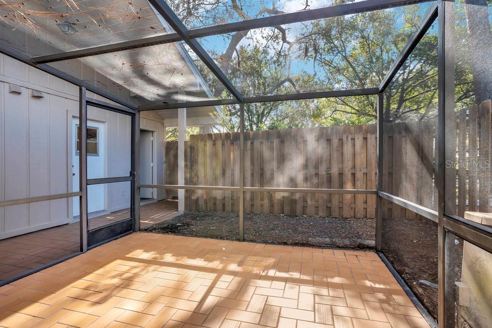 Image 28 of 38 For 4592 Lighthouse Circle 77