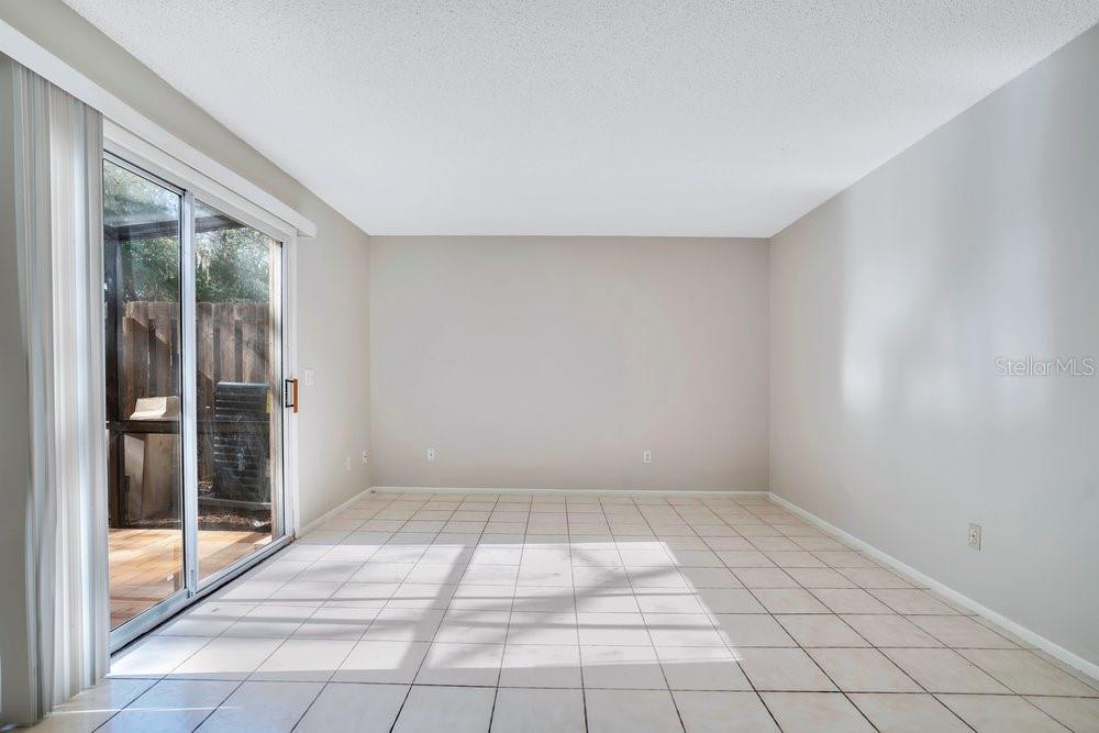 Image 7 of 38 For 4592 Lighthouse Circle 77