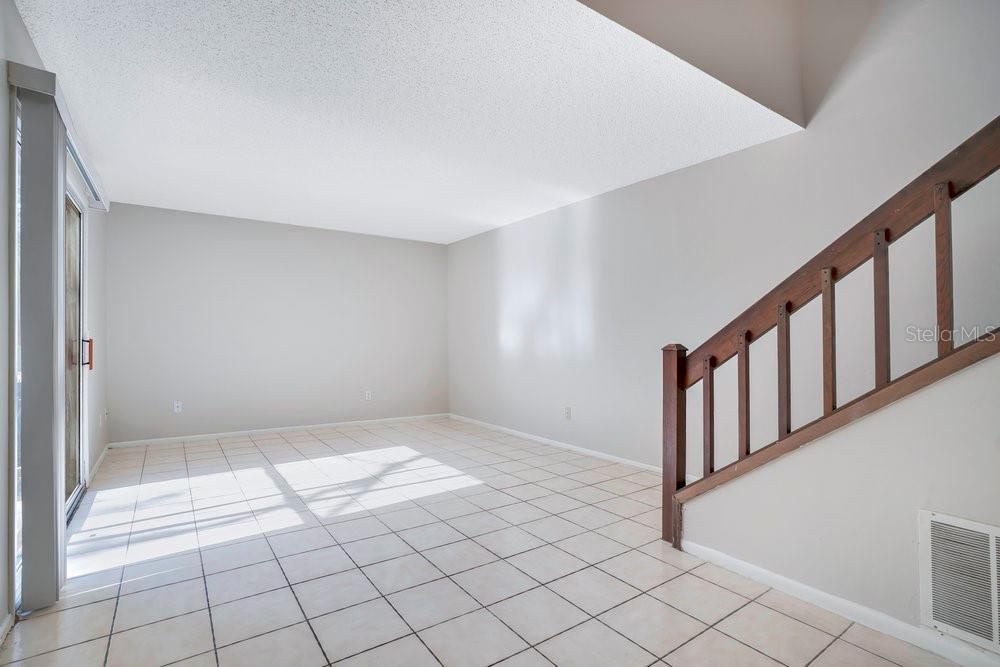 Image 8 of 38 For 4592 Lighthouse Circle 77