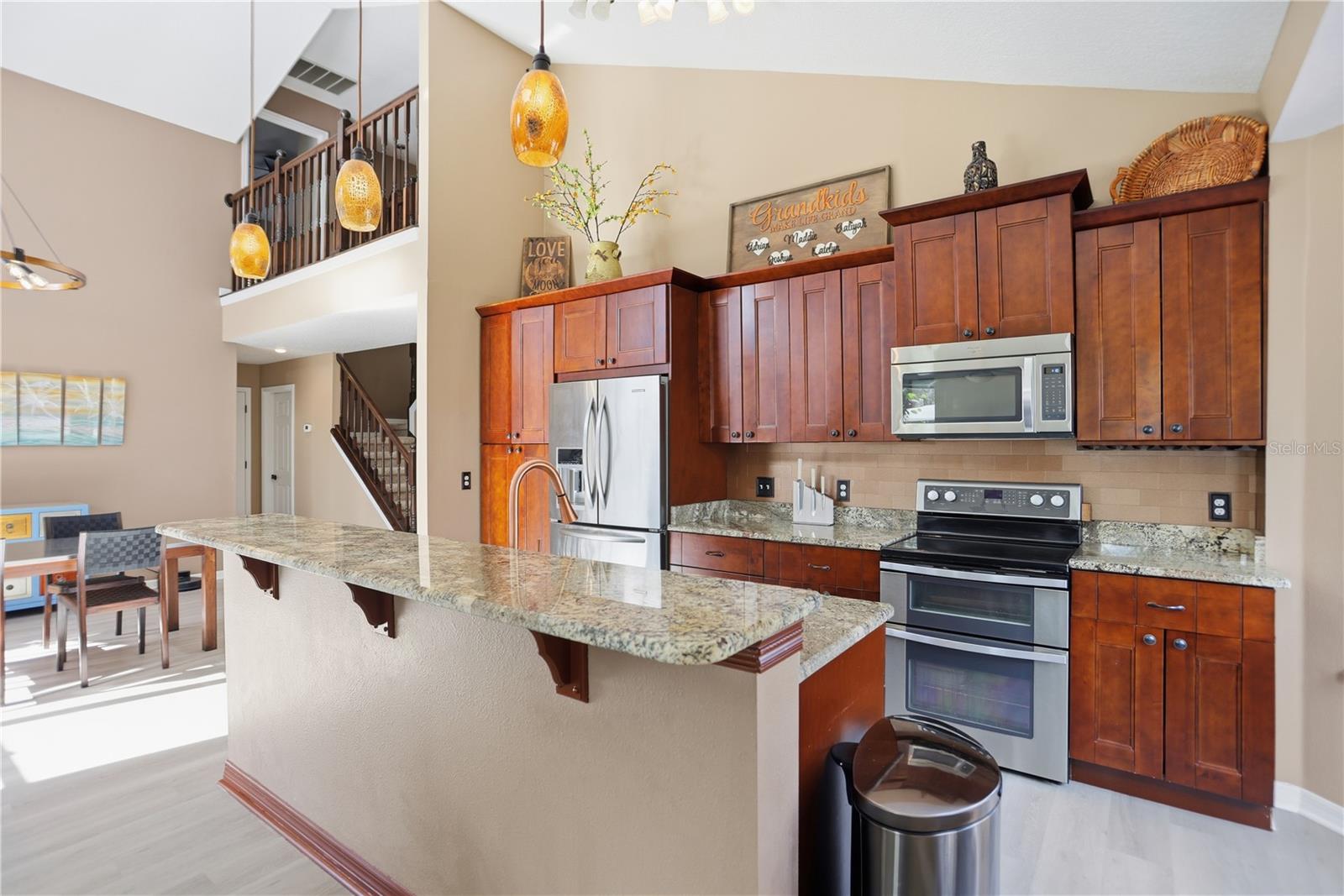 Image 10 of 30 For 3685 Gatlin Place Circle