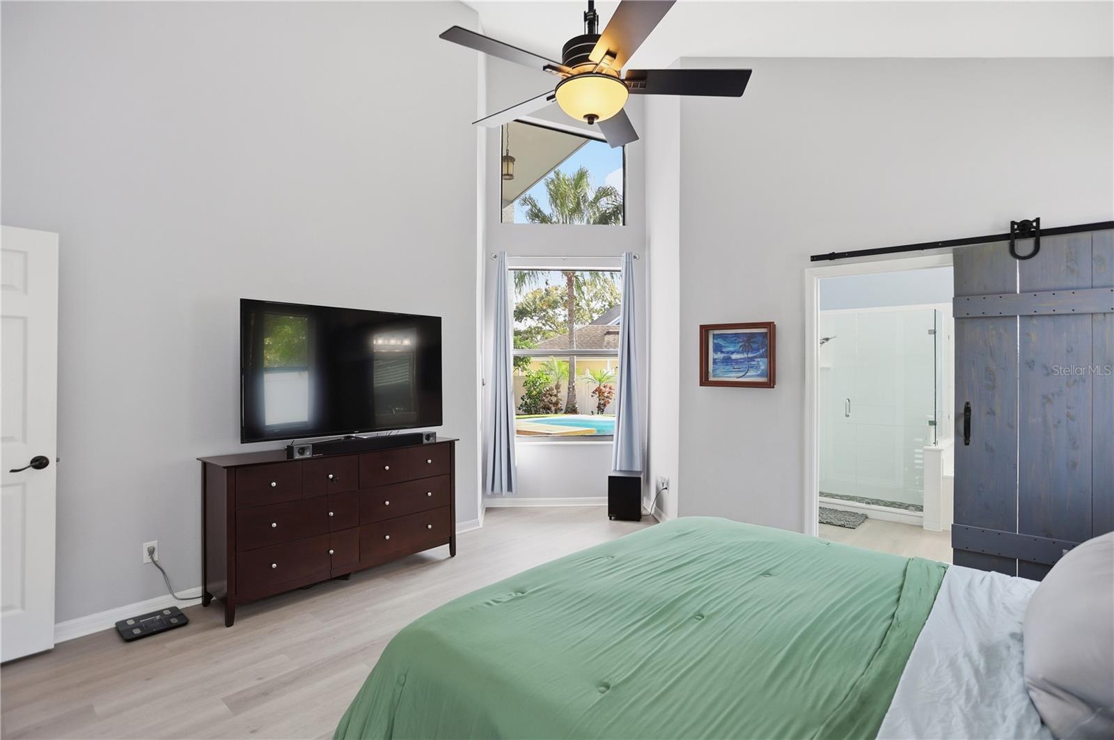 Image 14 of 30 For 3685 Gatlin Place Circle