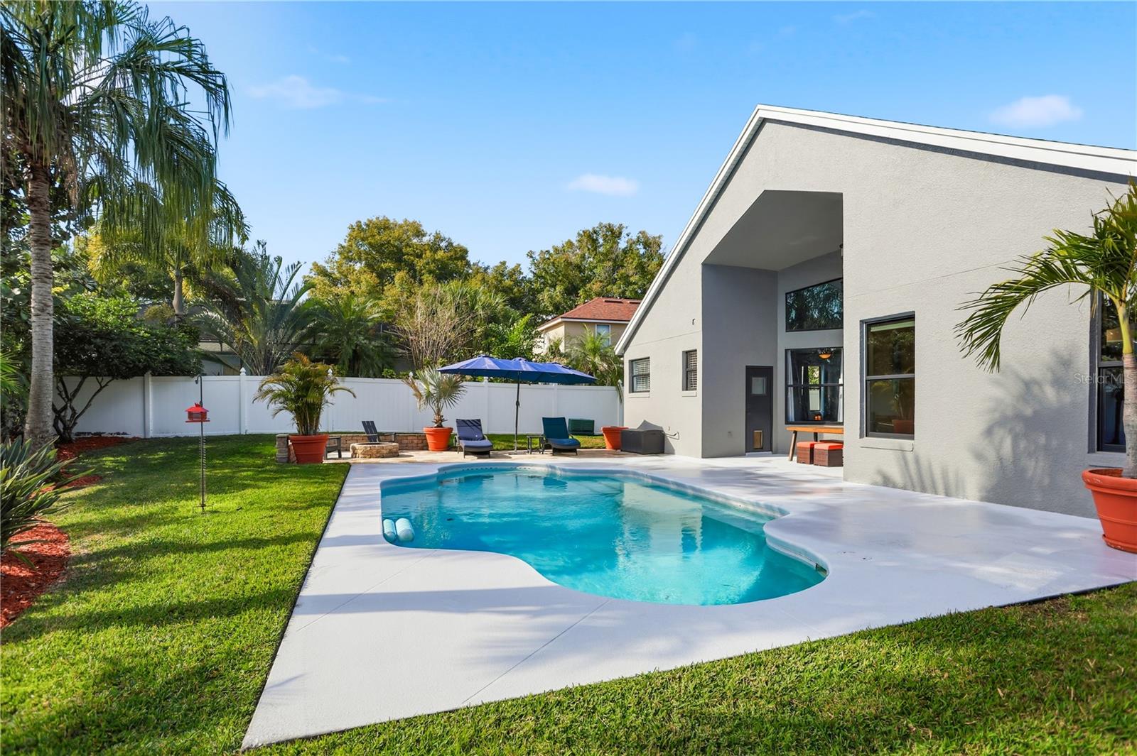 Image 23 of 30 For 3685 Gatlin Place Circle