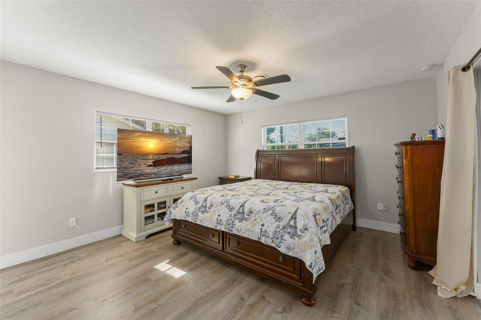 Image 18 of 27 For 2618 Grassmere Lane