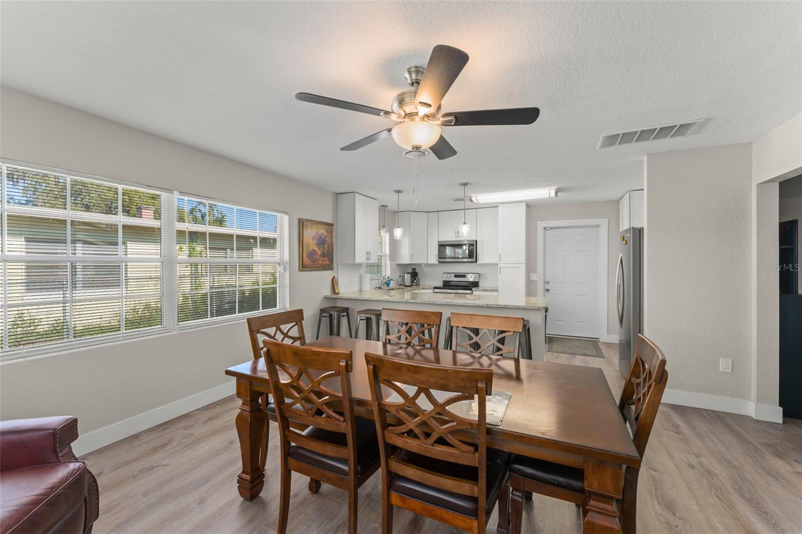 Image 9 of 27 For 2618 Grassmere Lane