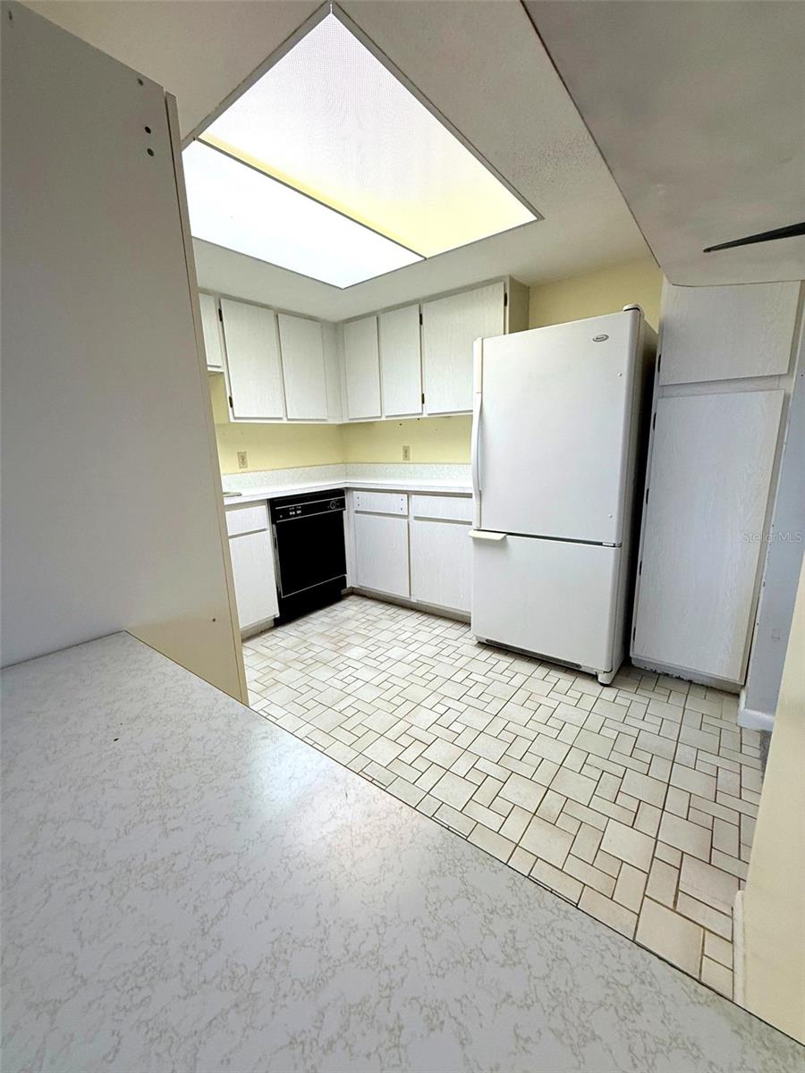 Image 9 of 33 For 566 Fairways Circle  A