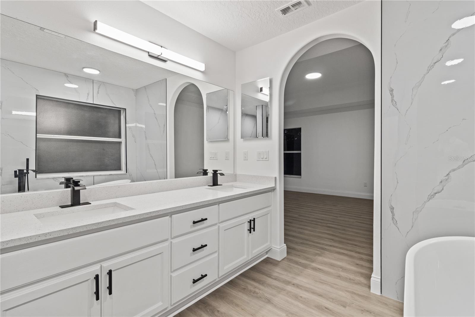 Image 16 of 35 For 742 Chamberlin Trail