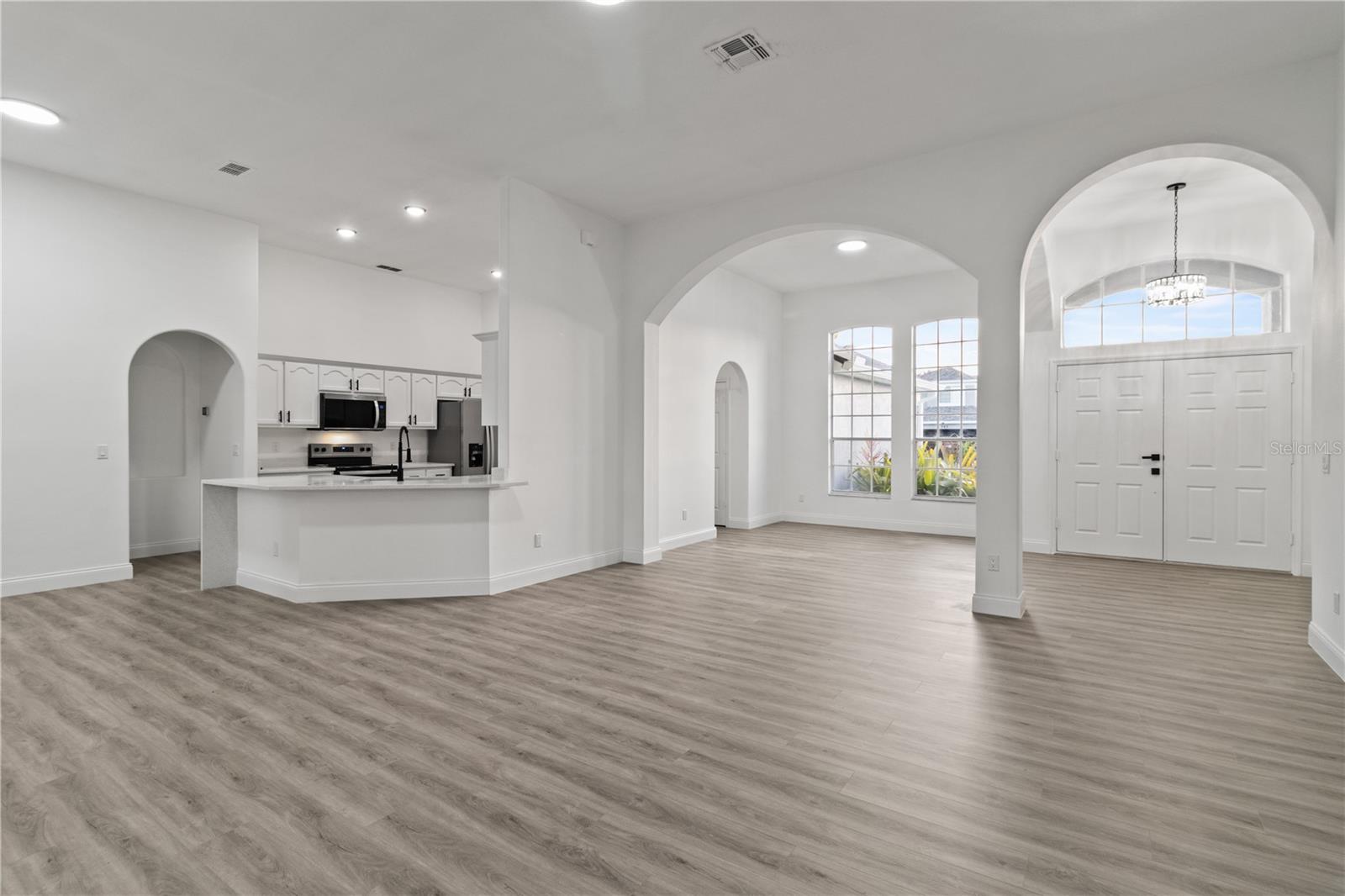 Image 5 of 35 For 742 Chamberlin Trail