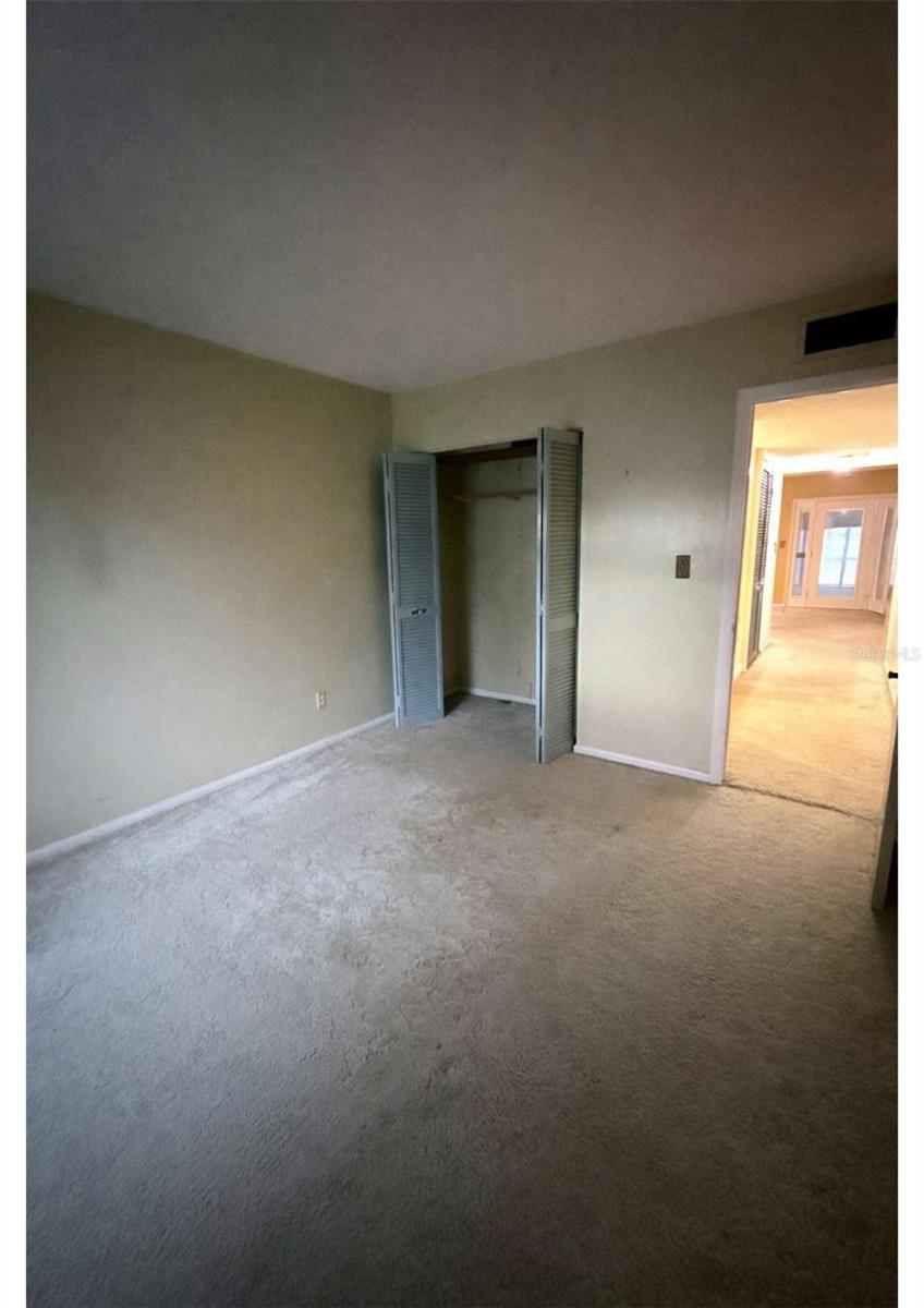 Image 11 of 19 For 568 Fairways Cir  A