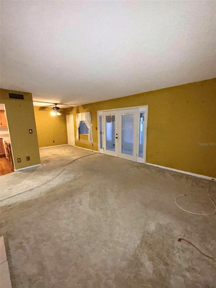 Image 2 of 19 For 568 Fairways Cir  A