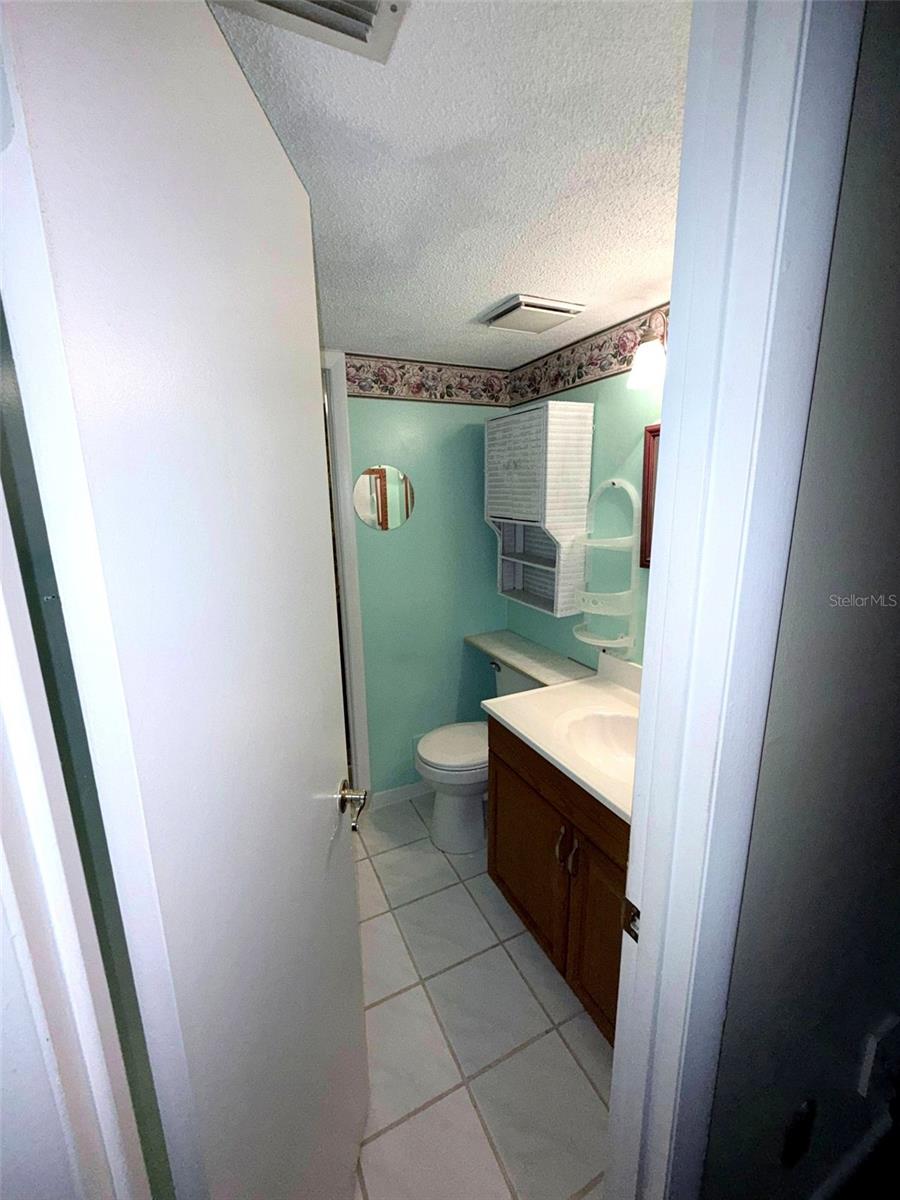 Image 8 of 19 For 568 Fairways Cir  A