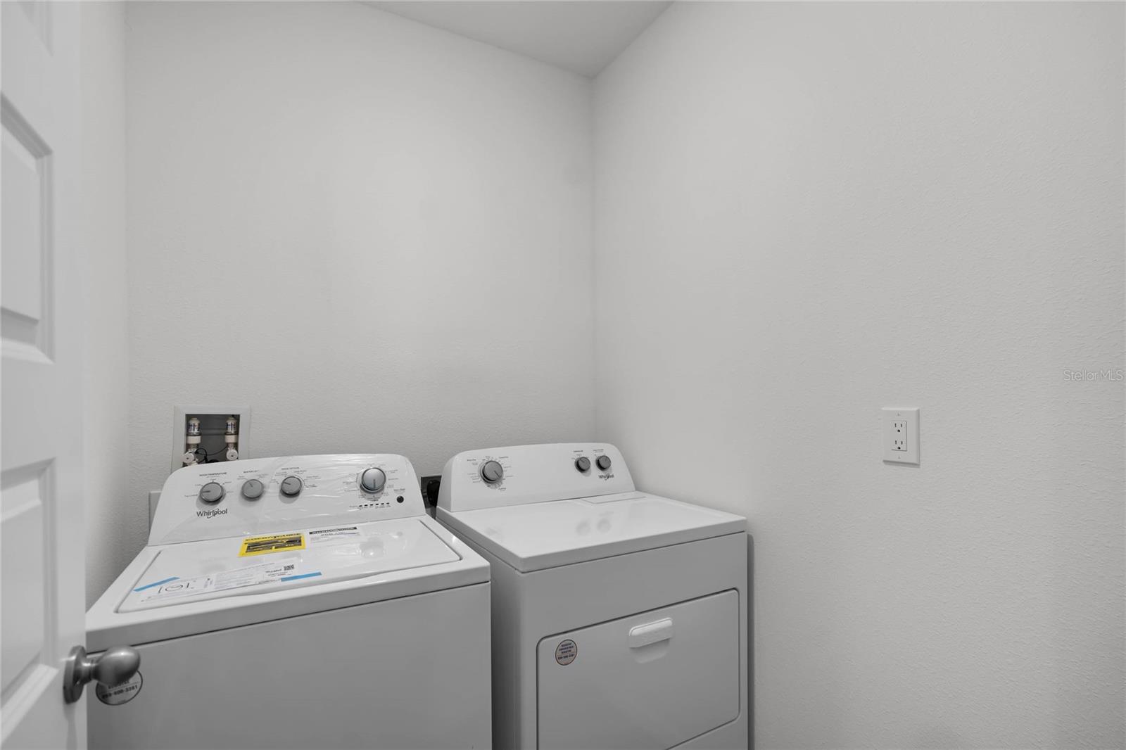 Image 19 of 37 For 1604 Hummingbird Road