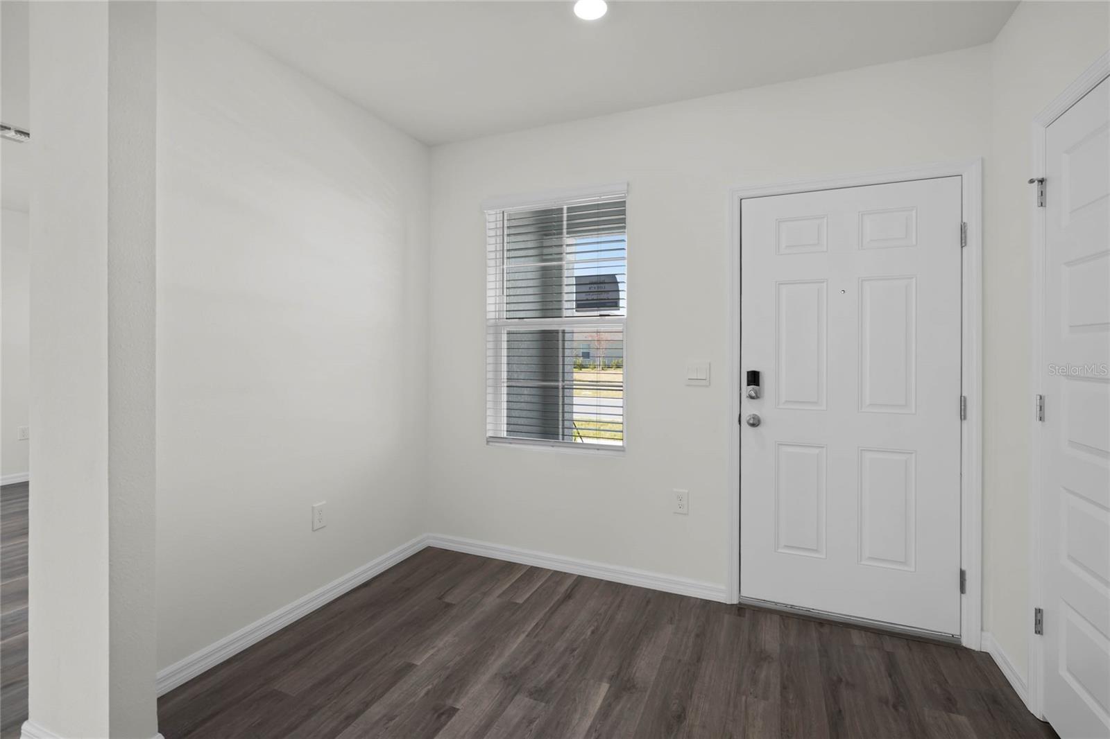 Image 2 of 37 For 1604 Hummingbird Road