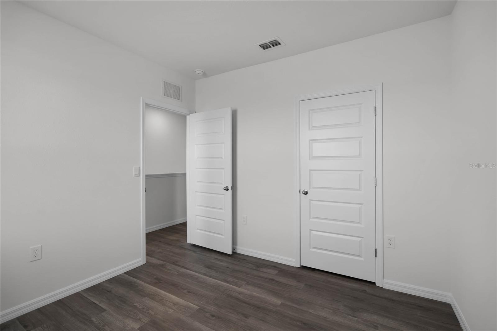 Image 24 of 37 For 1604 Hummingbird Road