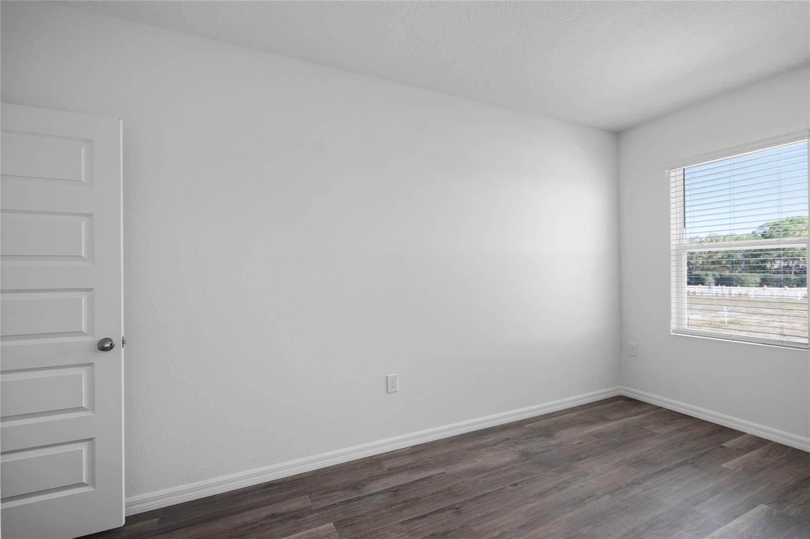 Image 34 of 37 For 1604 Hummingbird Road