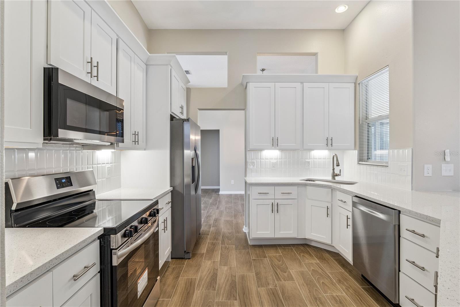 Image 16 of 44 For 2159 Westbourne Drive