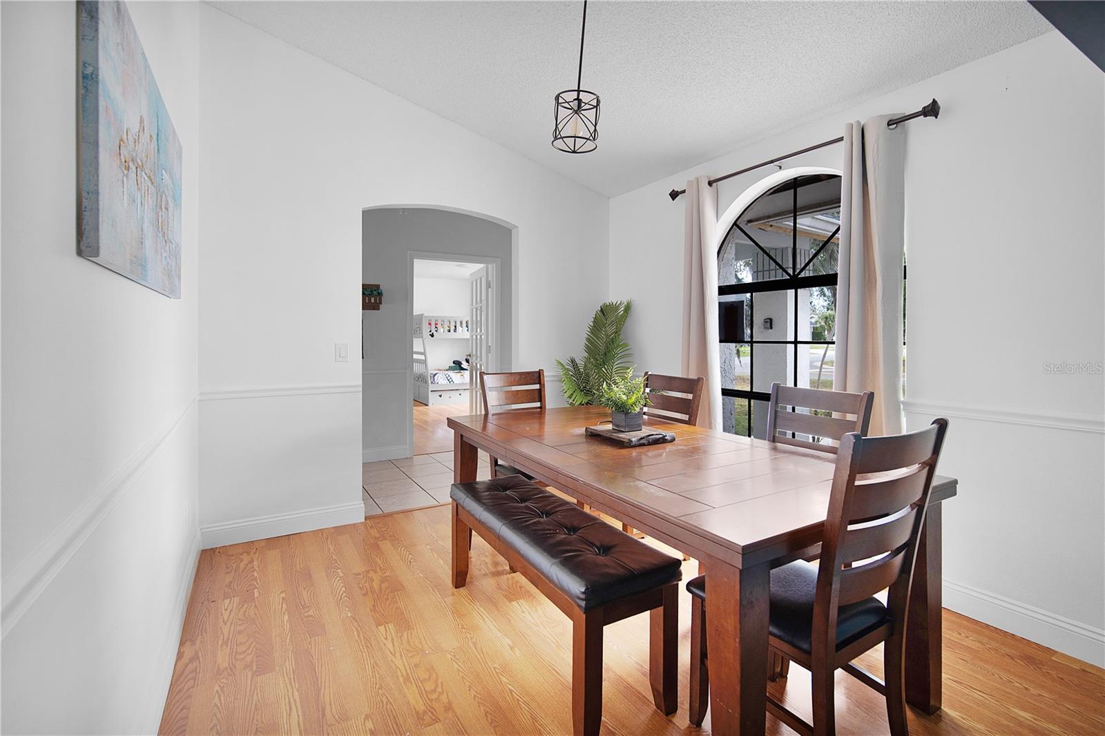 Image 11 of 44 For 1001 Lester Ridge Court