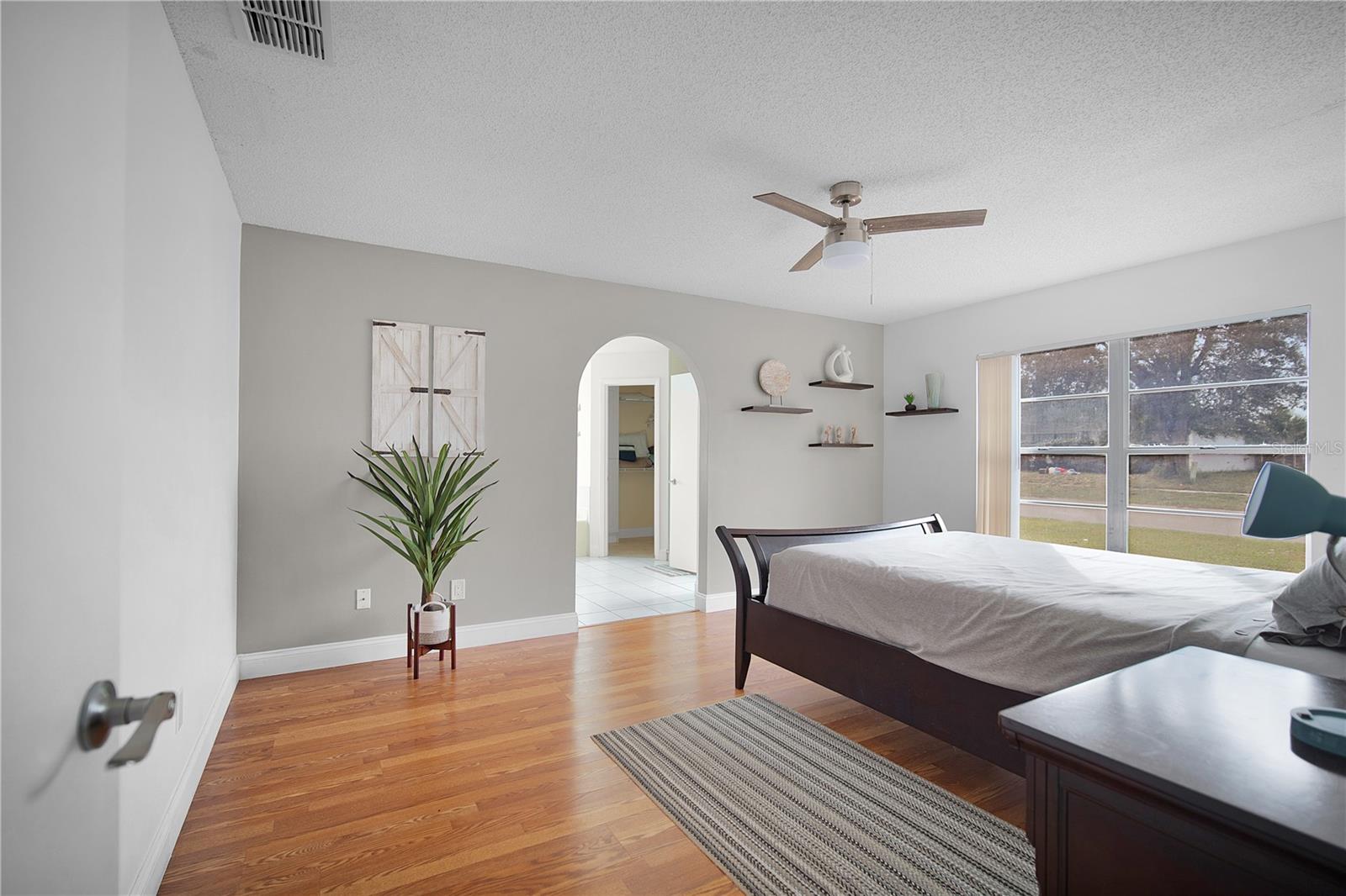 Image 17 of 44 For 1001 Lester Ridge Court