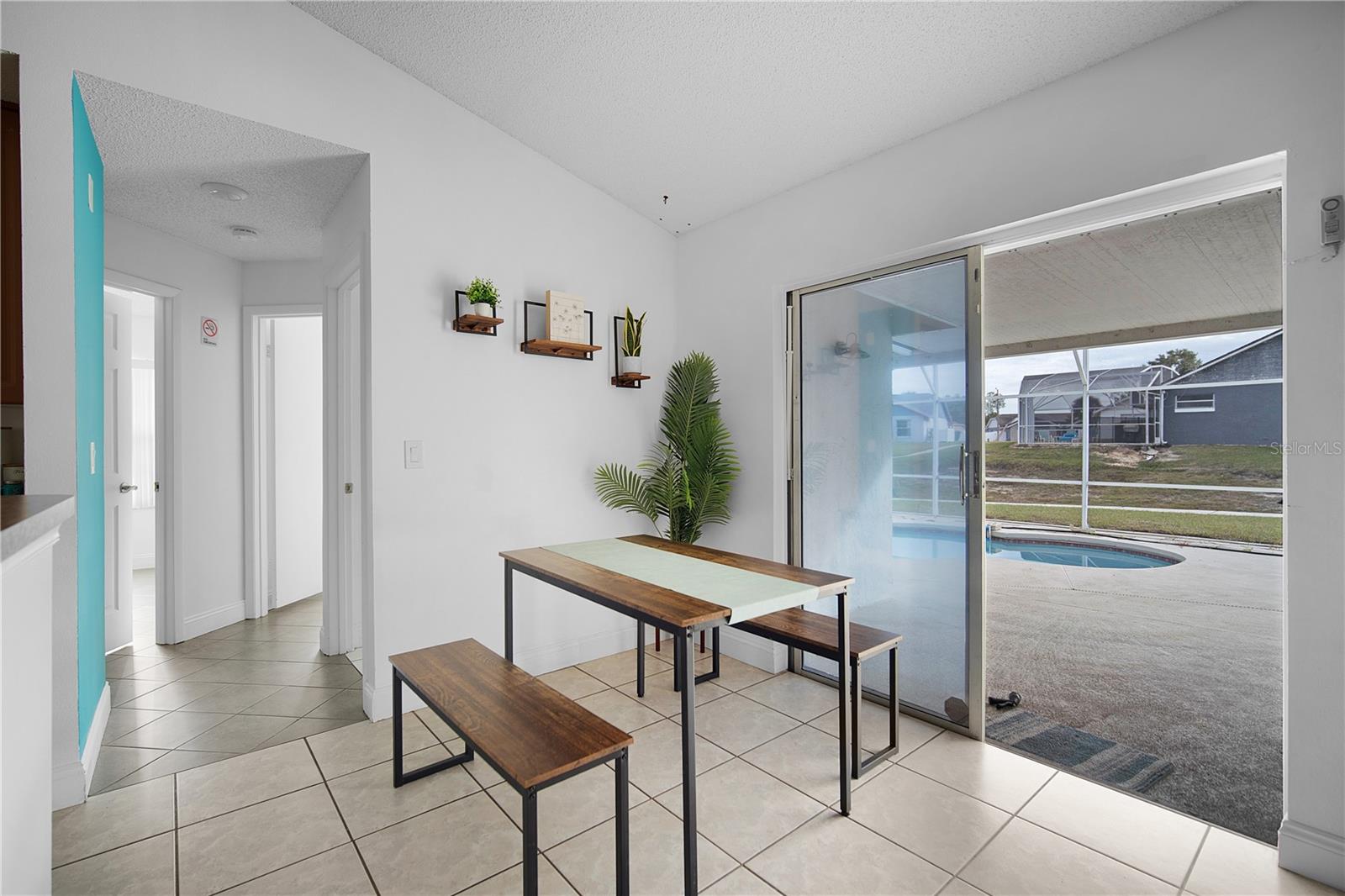 Image 28 of 44 For 1001 Lester Ridge Court