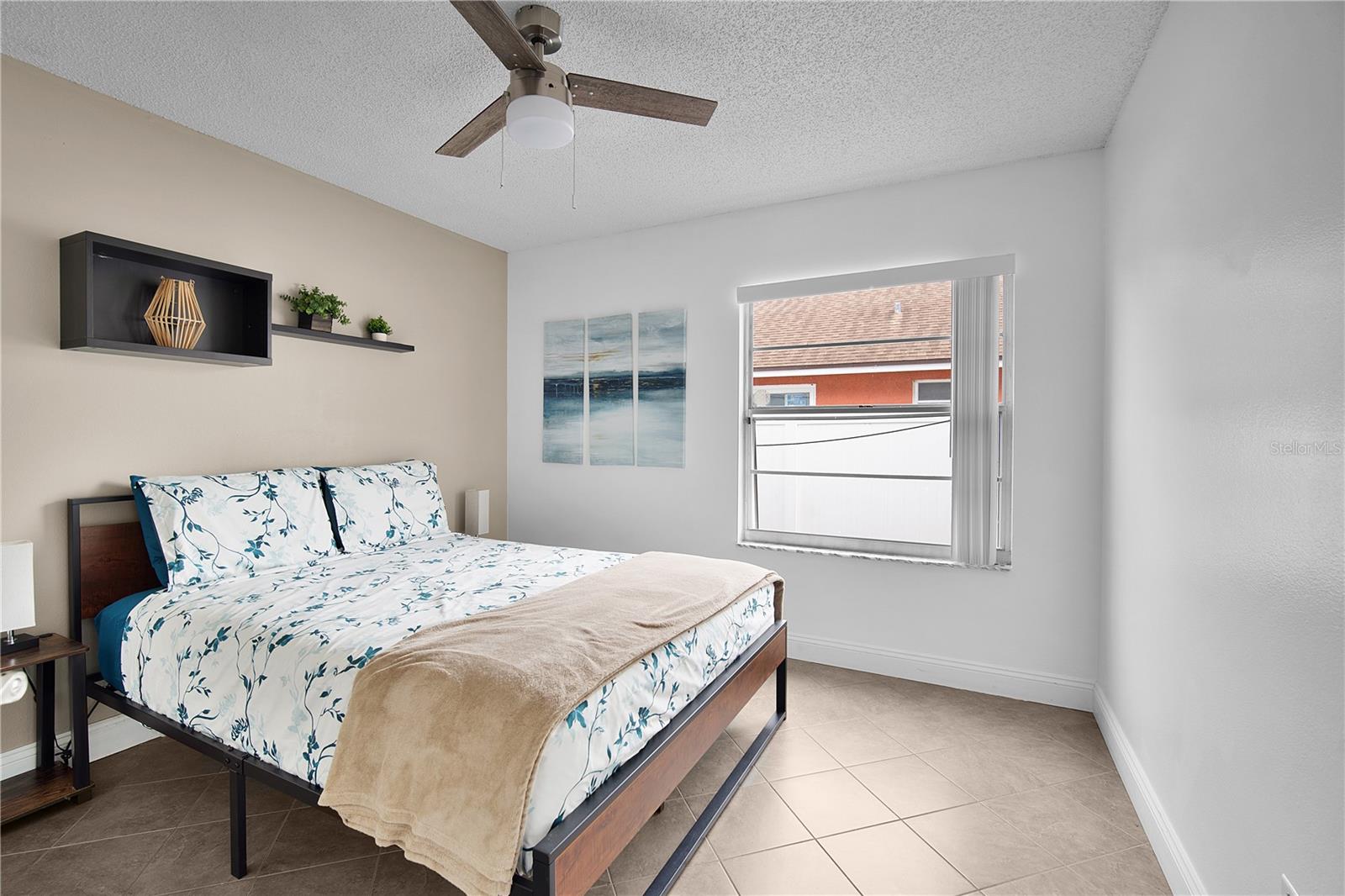 Image 38 of 44 For 1001 Lester Ridge Court