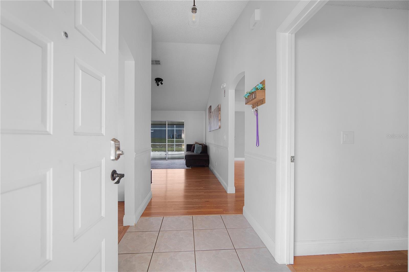 Image 7 of 44 For 1001 Lester Ridge Court