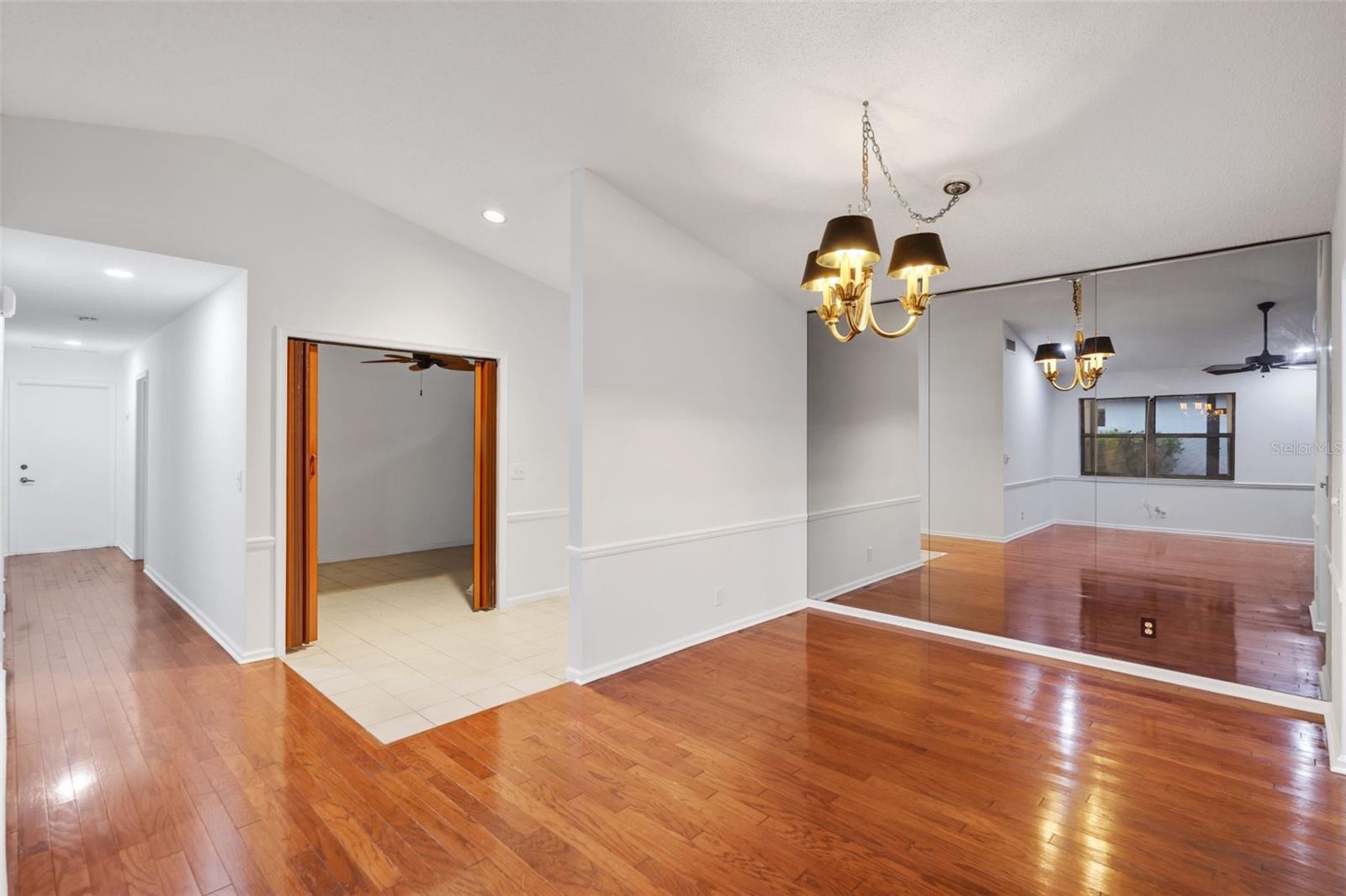 Image 24 of 46 For 61 Ironwood Way N