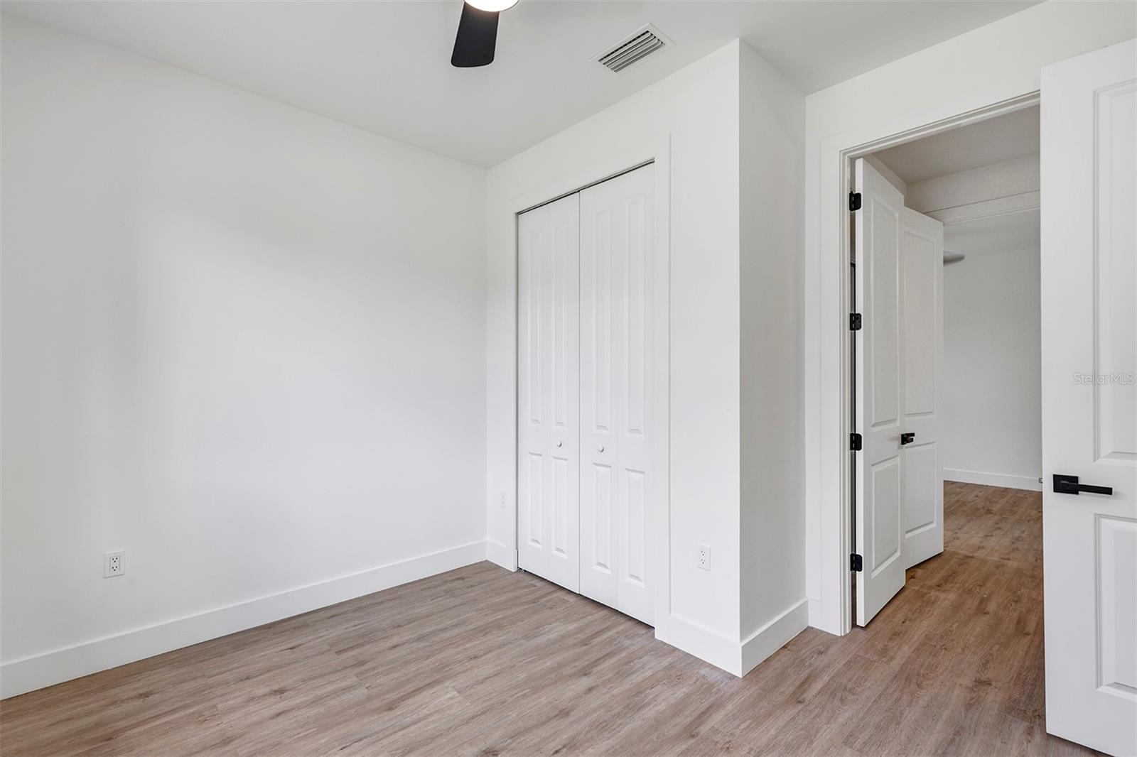 Image 48 of 52 For 72 Shoreland Street