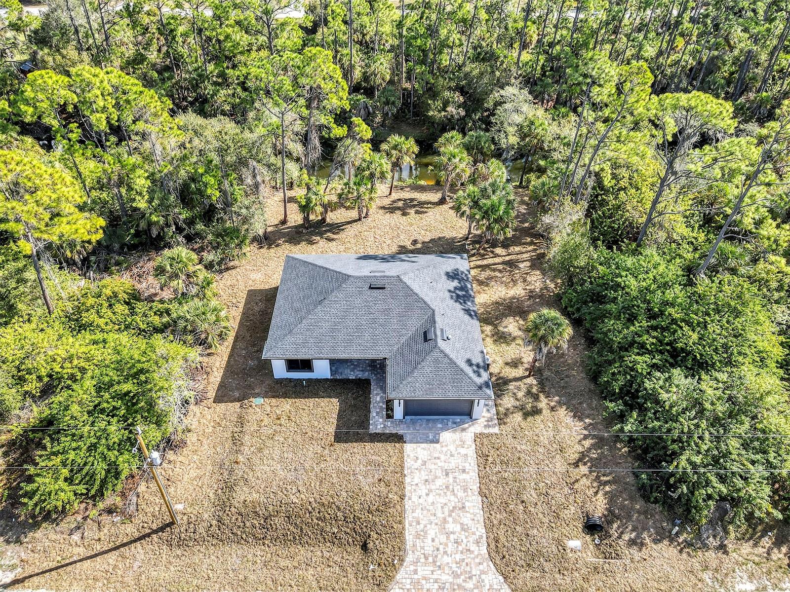 Image 7 of 52 For 72 Shoreland Street