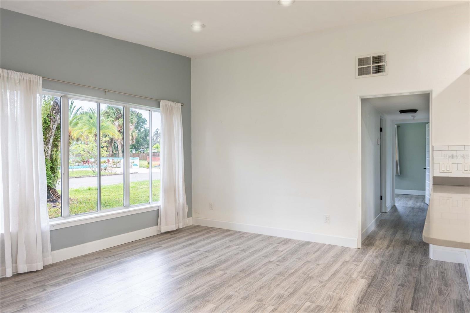 Image 9 of 19 For 2231 Nairn Drive