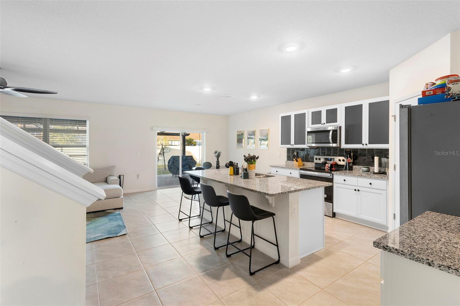 Image 12 of 36 For 821 Amhurst Drive