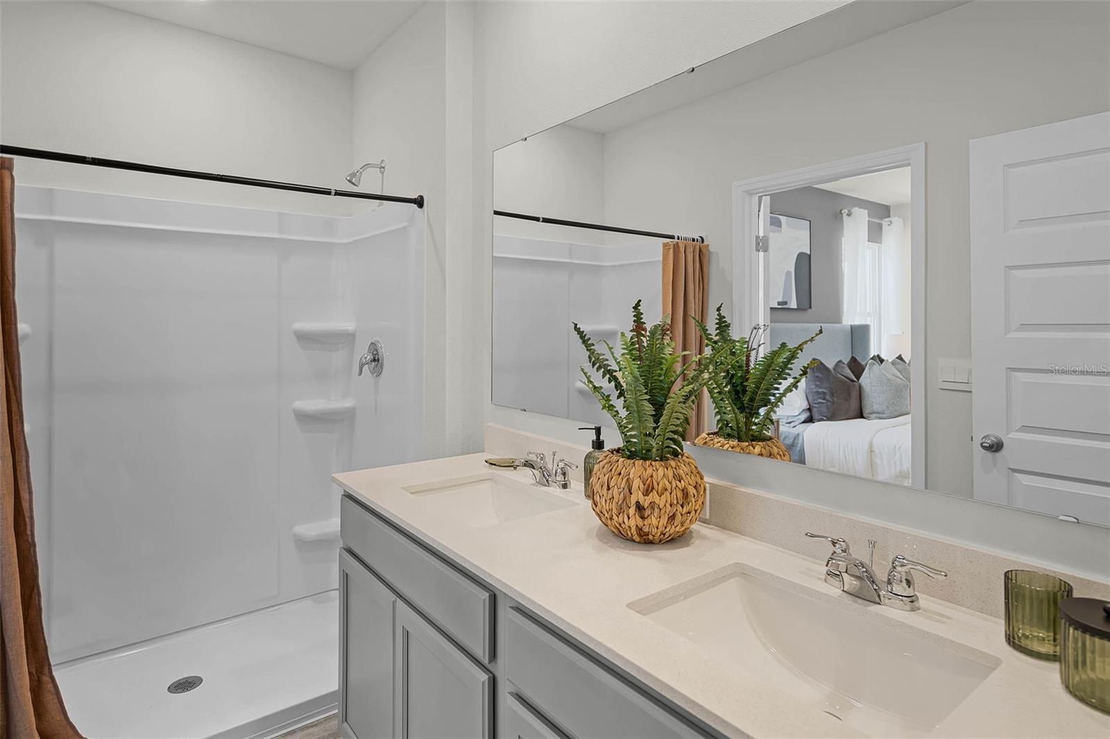 Image 14 of 29 For 8411 Madrid Street