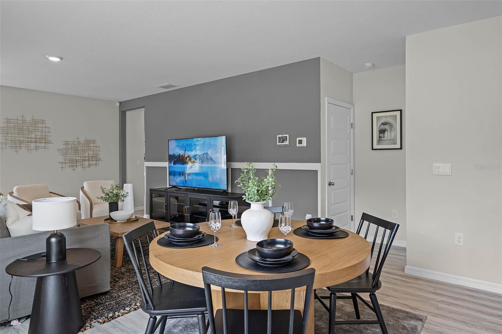 Image 4 of 29 For 8411 Madrid Street