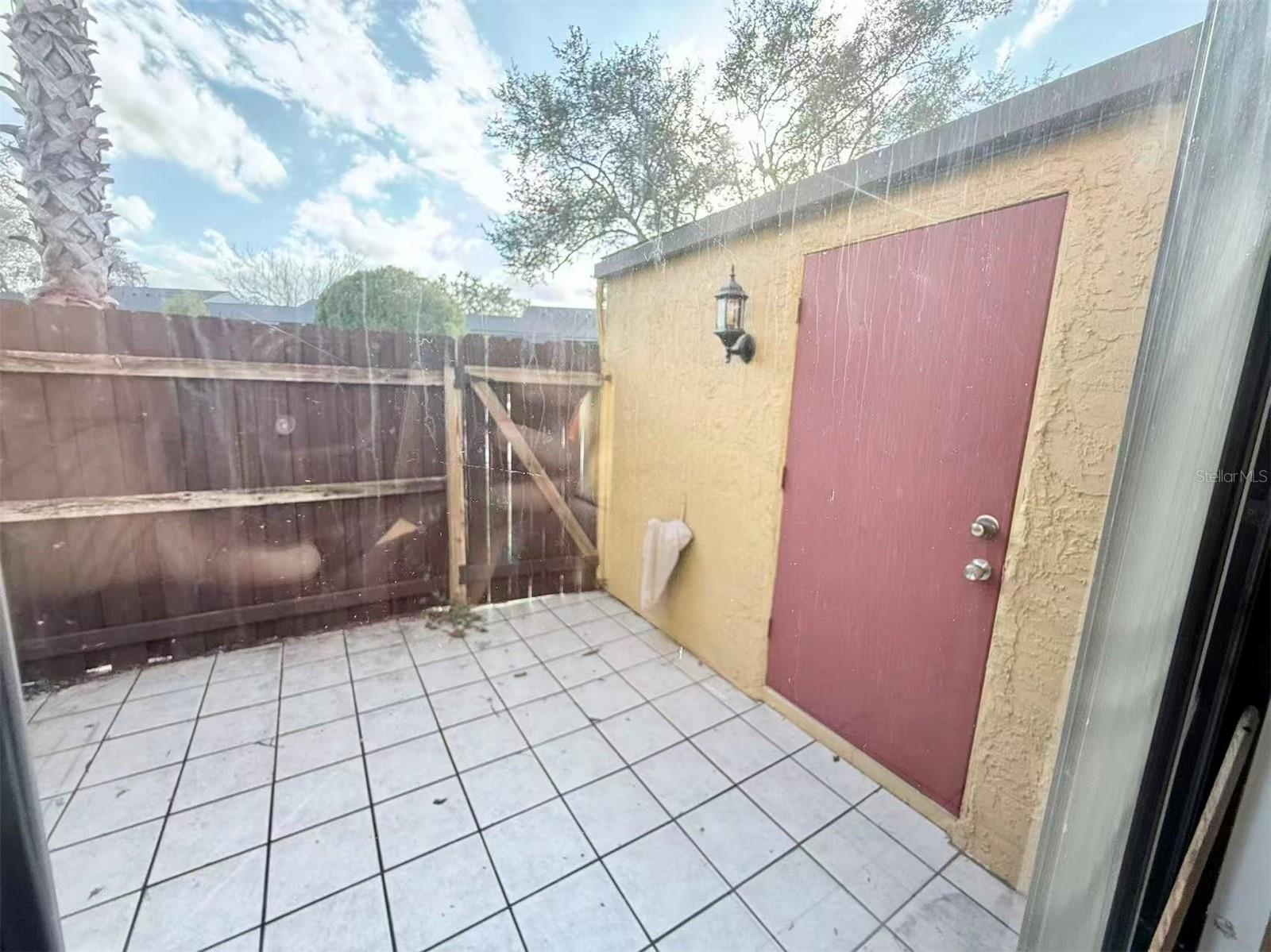 Image 13 of 17 For 7426 Wynnewood Square 195