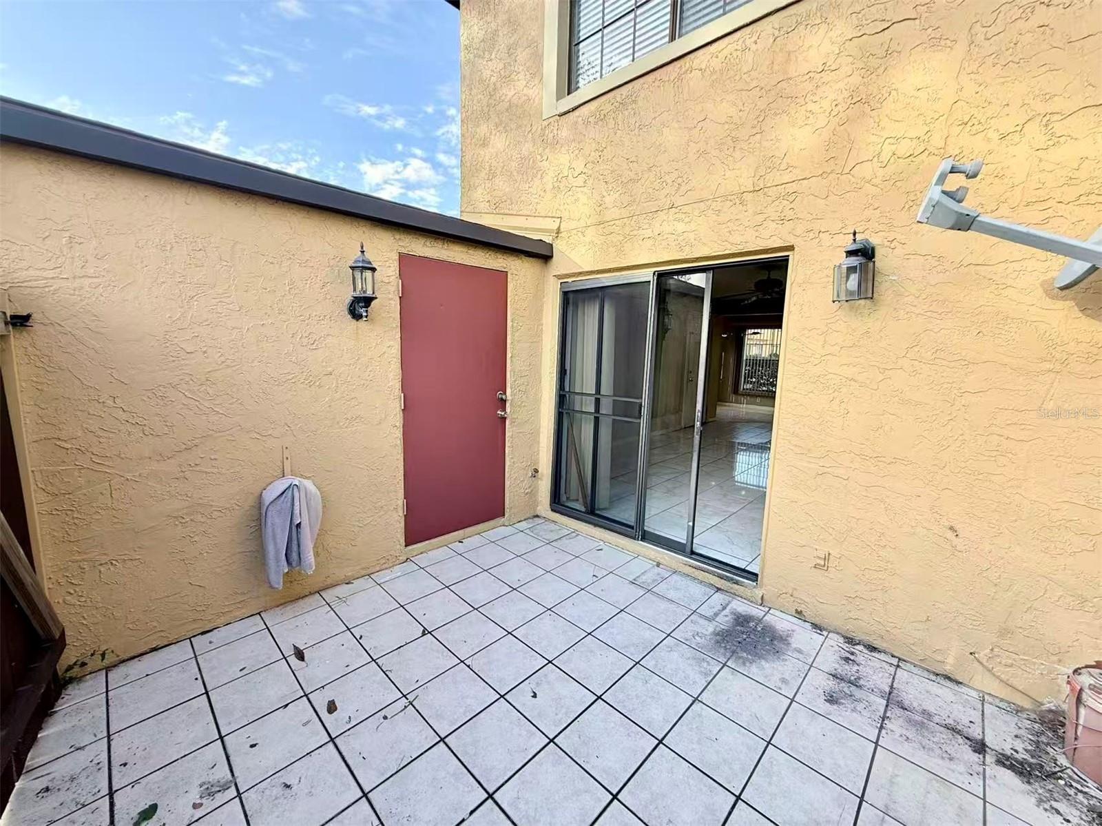 Image 14 of 17 For 7426 Wynnewood Square 195