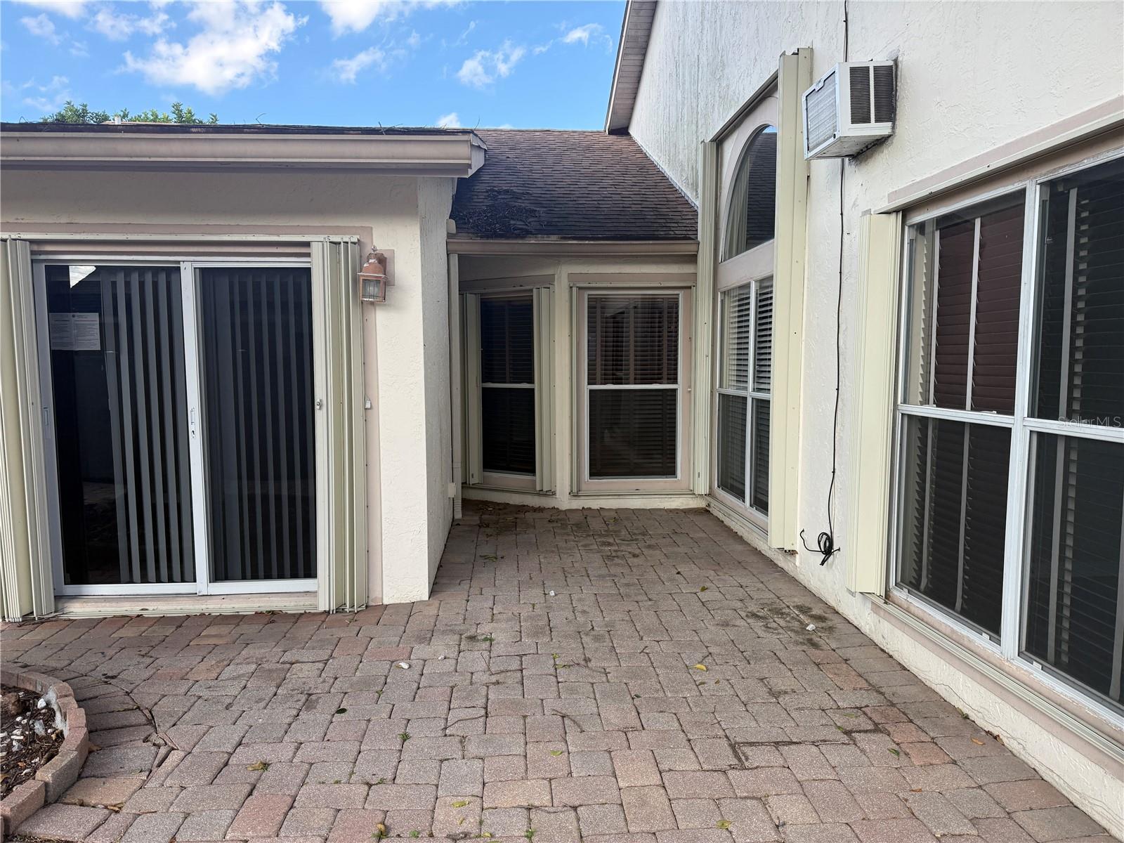 Image 19 of 22 For 13036 Meadowbreeze Drive