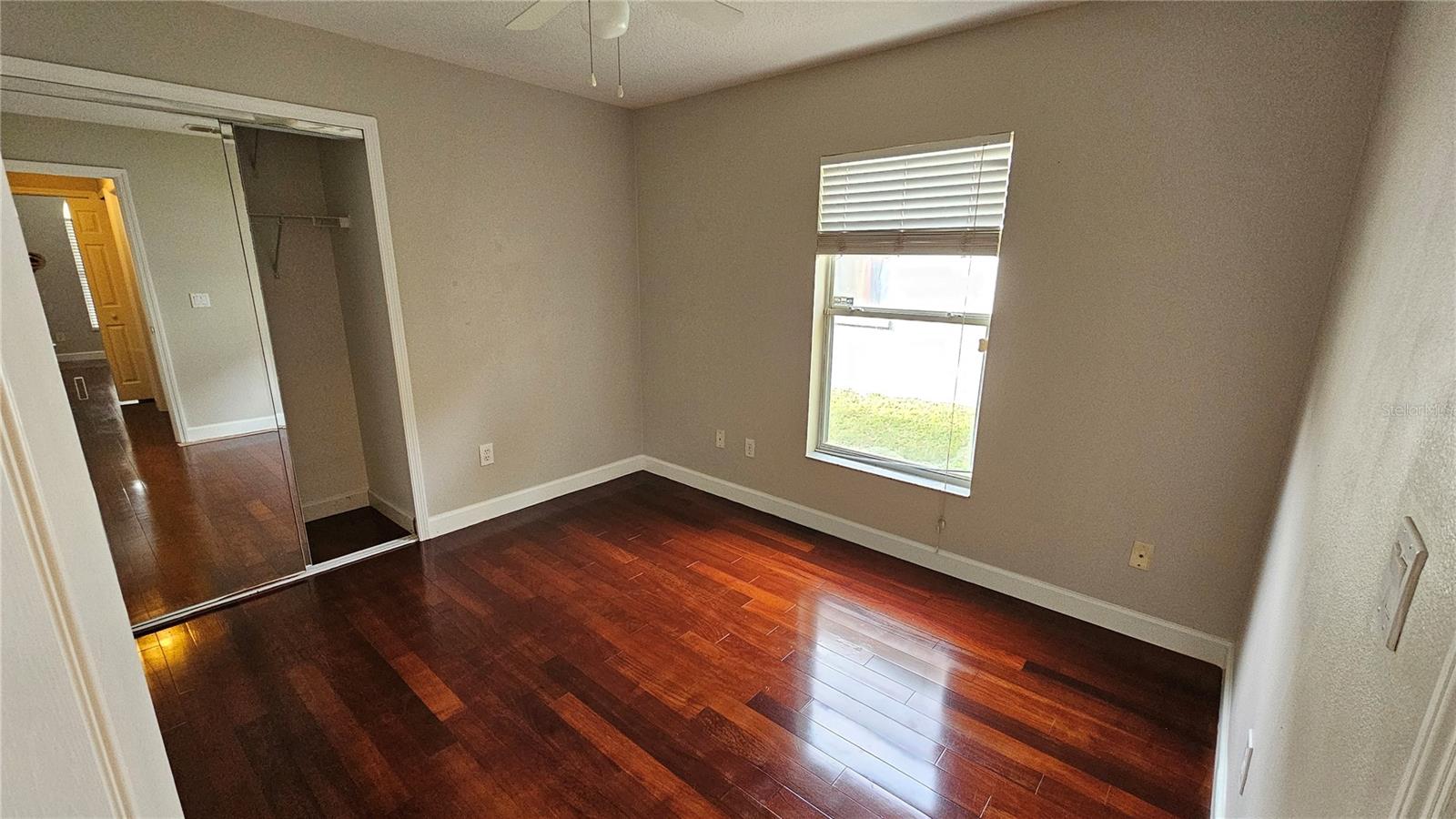 Image 18 of 30 For 633 Regina Lane