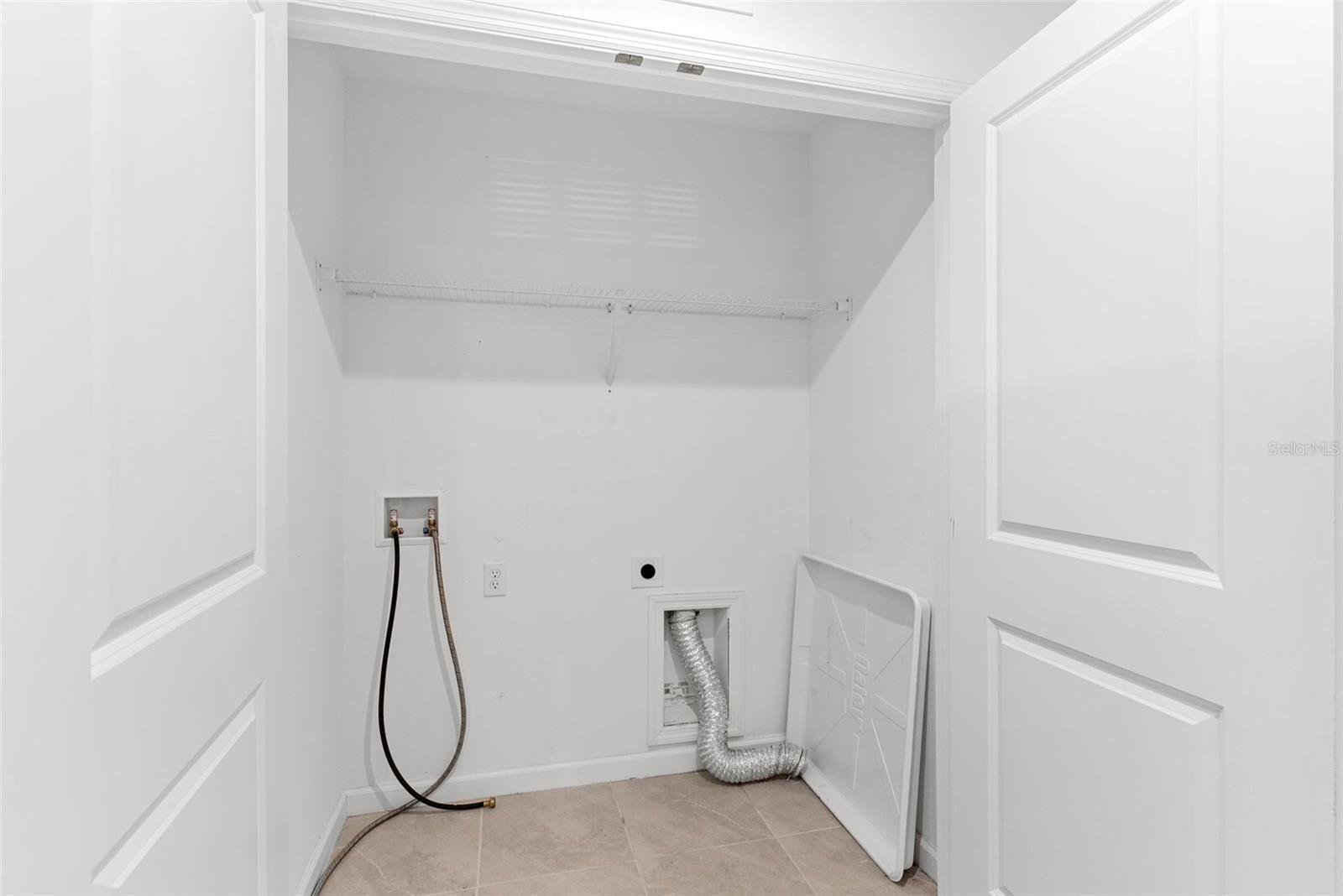 Image 23 of 37 For 11607 Sunsail Avenue