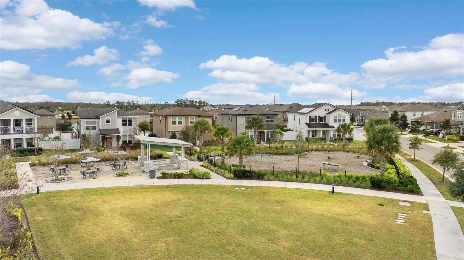 Image 32 of 37 For 11607 Sunsail Avenue