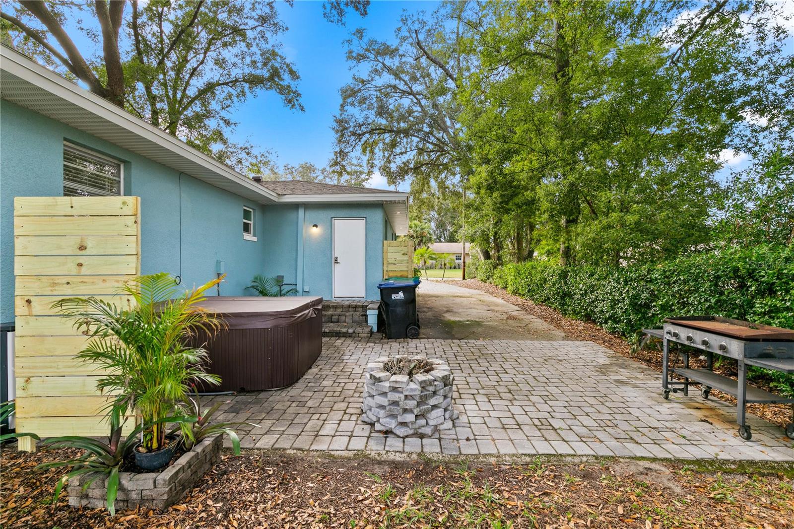 Image 10 of 35 For 3201 Martin Street