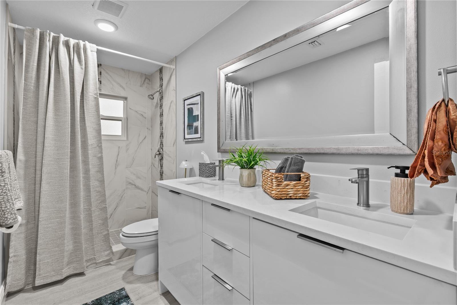 Image 24 of 35 For 3201 Martin Street