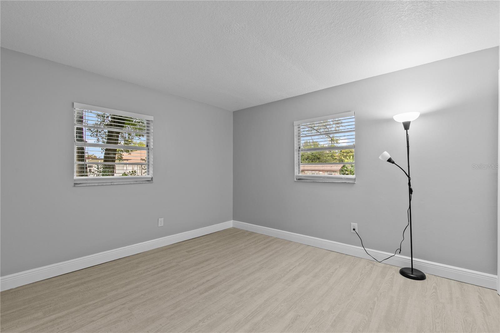 Image 26 of 35 For 3201 Martin Street