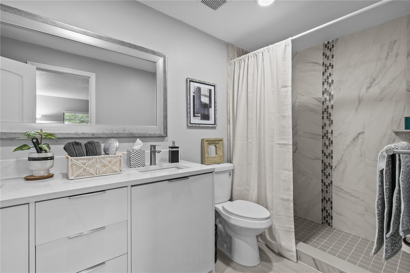 Image 28 of 35 For 3201 Martin Street