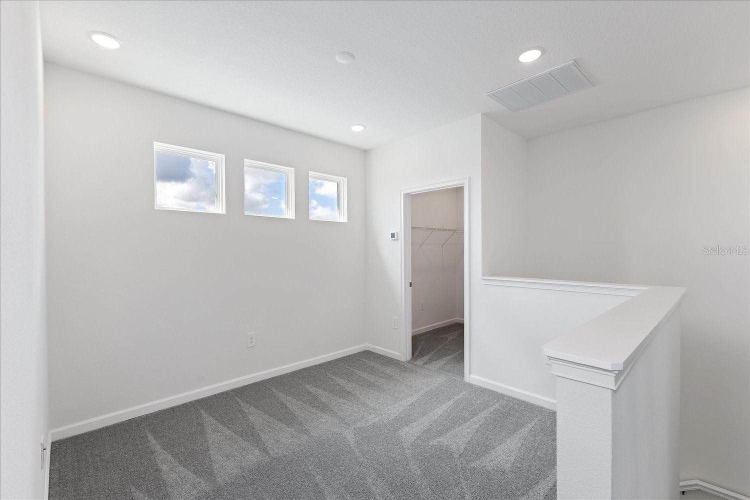 Image 11 of 17 For 9612 Vibrant Lane