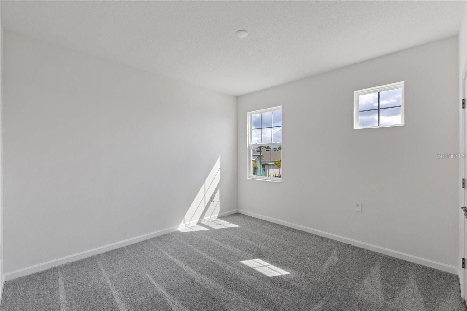 Image 13 of 17 For 9612 Vibrant Lane