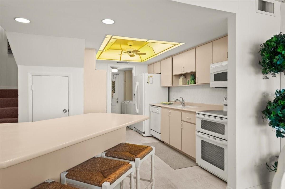 Image 12 of 62 For 901 Atlantic Avenue Ph3